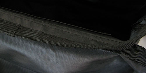 MICHAELL LINNELL（マイケル　リンネル）ナイロンキャンバス メッセンジャーバッグ（ピンク）