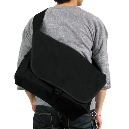 6SHiKi(ロクシキ)『Full』 メッセンジャーバッグ(ブラック)