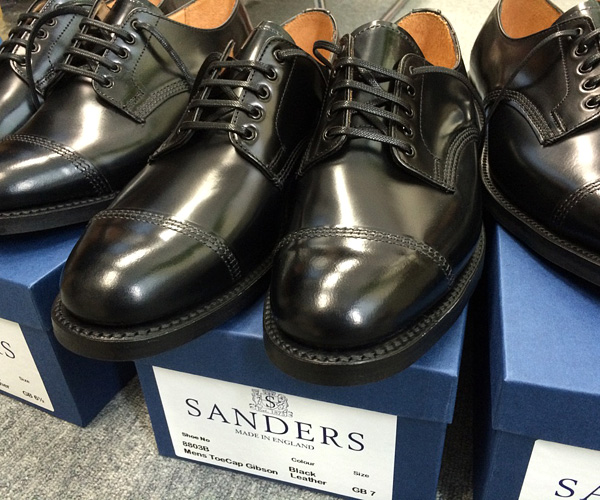 SANDERS（サンダース）ミリタリーダービーシューズ（ポリッシュドレザー・ブラック）