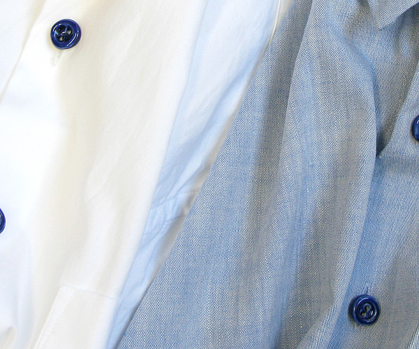 陶器釦のシャツ