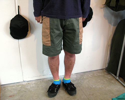 キャンプショーツ