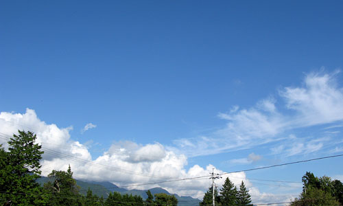 無事営業しています。