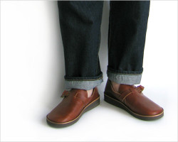 Fracap（フラカップ）レザーサンダル