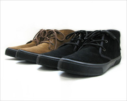 FERN（ファーン）チャッカスニーカー