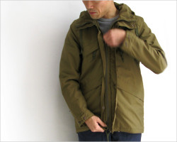 FUJITO（フジト） マウンテンパーカ（カーキ）