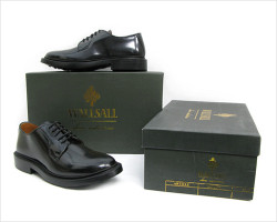 WALLSALL（ウォールソール） プレーントゥシューズ（ブラック）