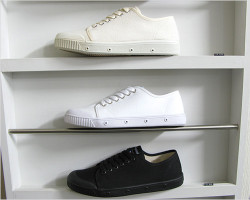 FLISTFIA（フリストフィア） クロップドトラウザーズ（カーキ）