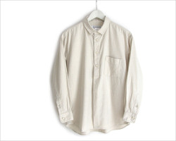 EEL（イール）陶器釦のシャツ（オフホワイト）