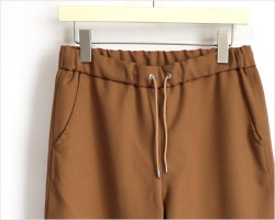 FLISTFIA（フリストフィア）セミワイド リラックスパンツ