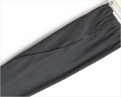 PERS PROJECTS（パース プロジェクト）HAKEEM TWIST TROUSERS（ヴィンテージブラック）