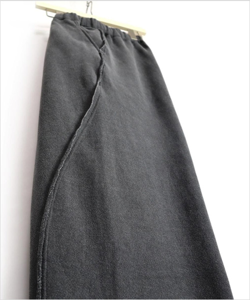 PERS PROJECTS（パース プロジェクト）HAKEEM TWIST TROUSERS（ヴィンテージブラック）