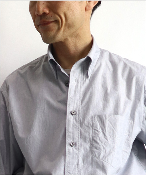 FUJITO（フジト）スナップ ボタンダウンシャツ（チャコールストライプ）