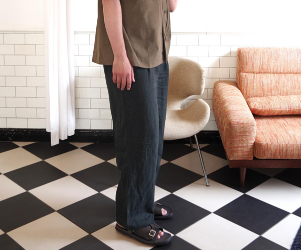 comm. arch.(コム・アーチ)リネン×コットン シャンブレー トラウザーズ(ダークネイビー/Dk.Denim)