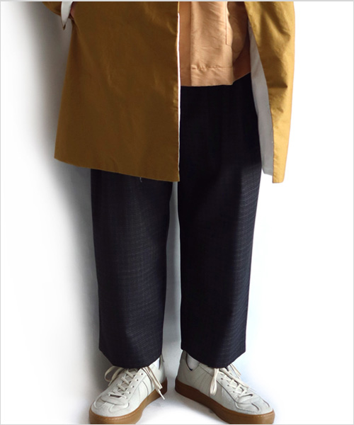 EEL Products(イール プロダクツ)ファニースラックス(ブラウンブラック)